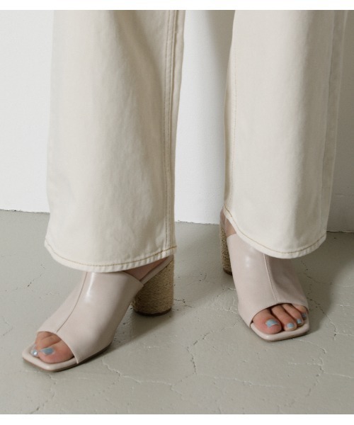 AZUL by moussy（アズールバイマウジー）の「JUTE ROUND HEEL SANDALS（サンダル・レディース・ブラック/オレンジ/アイボリー・LARGE/SMALL/MEDIUM）」の8枚目の写真