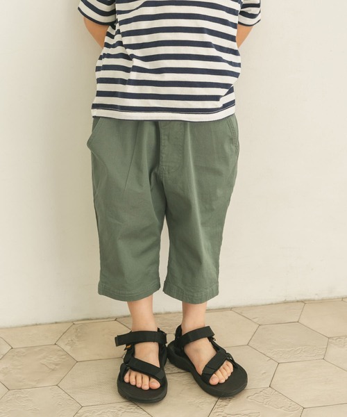 URBAN RESEARCH DOORS（アーバンリサーチドアーズ）の「ストレッチショートバナナパンツ(KIDS)（その他パンツ・キッズ・ライトカーキ/ライトベージュ・105/135/120/90）」の2枚目の写真