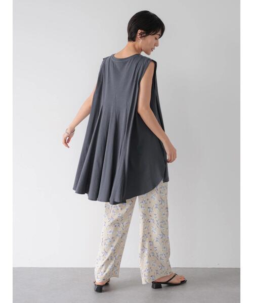 AMERICAN HOLIC(アメリカンホリック)の「フレアカットフレンチスリーブチュニック(Tシャツ/カットソー・レディース・チャコールグレー/ライトイエロー/オフホワイト/サックスブルー/ブルー・L/M)」の15枚目の写真