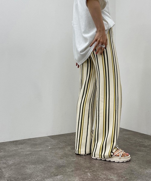 apres jour mignon（アプレジュールミニョン）の「マルチストライプニットパンツ【ZOZOTOWN限定アイテム】（その他パンツ・レディース・ブラック系その他/グリーン系その他3/アイボリー/ブルー系その他・SMALL/X-LARGE/MEDIUM）」の5枚目の写真