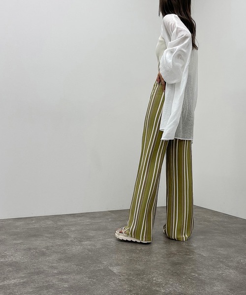 apres jour mignon（アプレジュールミニョン）の「マルチストライプニットパンツ【ZOZOTOWN限定アイテム】（その他パンツ・レディース・ブラック系その他/グリーン系その他3/アイボリー/ブルー系その他・SMALL/X-LARGE/MEDIUM）」の7枚目の写真