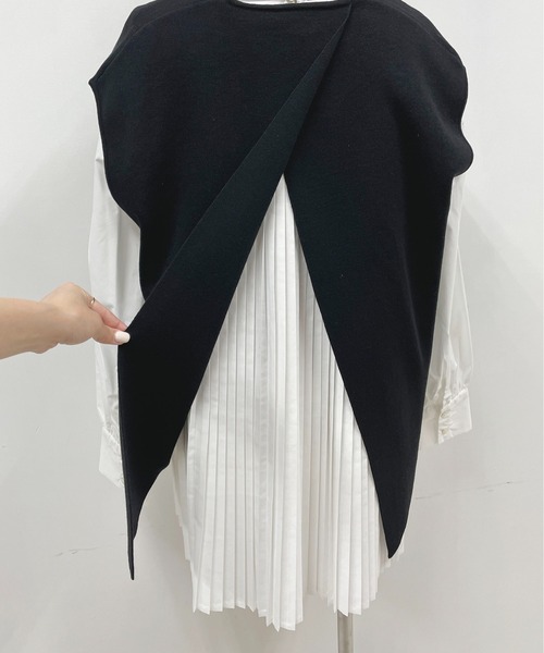 PICCIN（ピッチン）の「ニットベスト付き後ろプリーツブラウス（シャツ/ブラウス・レディース・ブラック/ベージュ/黄緑系・M）」の22枚目の写真