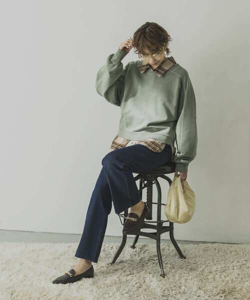 URBAN RESEARCH（アーバンリサーチ）の「製品染めボリュームスリーブプルオーバー（Tシャツ/カットソー・レディース・オフホワイト/ブラウン/グリーン・FREE）」の21枚目の写真