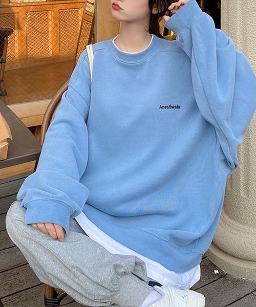 meJane(ミージェーン)の「レイヤード風ワンポイントロゴドッキングトレーナー(スウェット・レディース・ブラック/ネイビー/グレー/ブルー・FREE)」の4枚目の写真