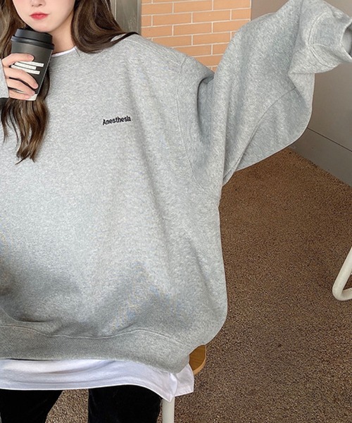 meJane(ミージェーン)の「レイヤード風ワンポイントロゴドッキングトレーナー(スウェット・レディース・ブラック/ネイビー/グレー/ブルー・FREE)」の14枚目の写真