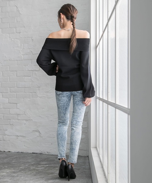 Newlyme(ニューリーミー)の「カシミヤタッチオフショルニットトップス(ニット/セーター・レディース・アイボリー/グレイッシュベージュ/ブラック/ボルドー/モカ・MEDIUM/LARGE/X-LARGE)」の16枚目の写真