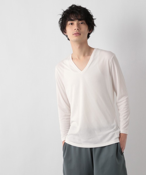 GLOBAL WORK(グローバルワーク)の「【Blintw】ブレスサーモVネック/944213(Tシャツ/カットソー・メンズ・ホワイト/ブラック・MEDIUM/LARGE)」の1枚目の写真