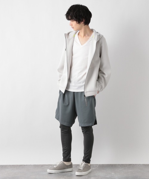 GLOBAL WORK(グローバルワーク)の「【Blintw】ブレスサーモVネック/944213(Tシャツ/カットソー・メンズ・ホワイト/ブラック・MEDIUM/LARGE)」の4枚目の写真
