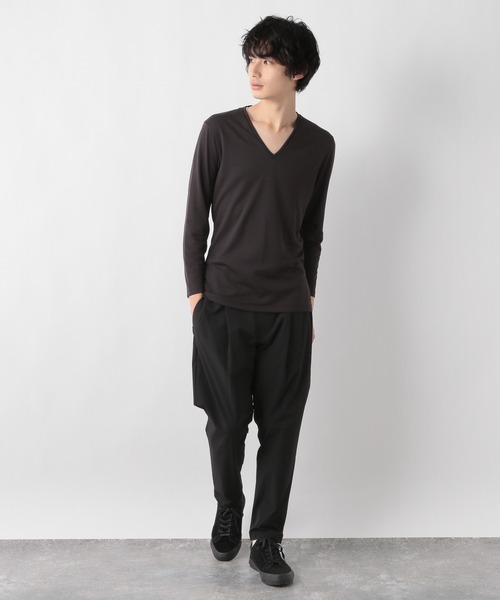 GLOBAL WORK(グローバルワーク)の「【Blintw】ブレスサーモVネック/944213(Tシャツ/カットソー・メンズ・ホワイト/ブラック・MEDIUM/LARGE)」の5枚目の写真