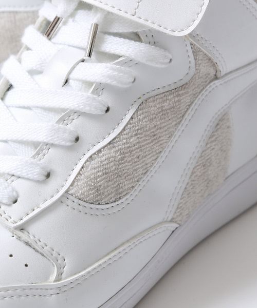 ABAHOUSE（アバハウス）の「レザーハイカットスニーカー（スニーカー・メンズ・ホワイト/イエロー・42/44/40）」の4枚目の写真