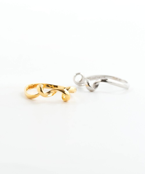 JUICY ROCK（ジューシーロック）の「GP(SV925)/SV925 ツイストピンキーリング（リング・レディース・シルバー/ゴールド・#4）」の7枚目の写真