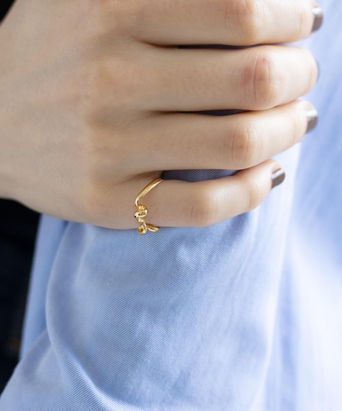 JUICY ROCK（ジューシーロック）の「GP(SV925)/SV925 ツイストピンキーリング（リング・レディース・シルバー/ゴールド・#4）」の10枚目の写真