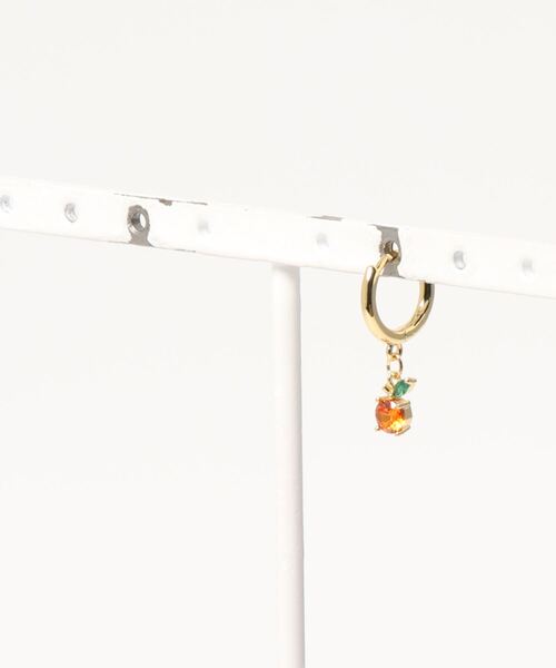 Shirmie(シェルミー)の「【Shirmie】フルーツモチーフ ゴールドフープピアス(ピアス(両耳用)・レディース・その他7/その他8/その他3/その他11/その他4/その他12/その他6/その他2/その他10/その他1/その他9/その他5・FREE)」の4枚目の写真