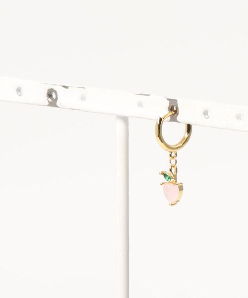 Shirmie(シェルミー)の「【Shirmie】フルーツモチーフ ゴールドフープピアス(ピアス(両耳用)・レディース・その他7/その他8/その他3/その他11/その他4/その他12/その他6/その他2/その他10/その他1/その他9/その他5・FREE)」の5枚目の写真