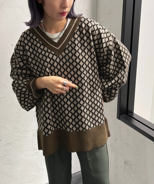 apres jour mignon（アプレジュールミニョン）の「ジャガードニットトップス【ZOZOTOWN限定アイテム】（ニット/セーター・レディース・ブラウン系その他/ダークブルー/ブラック系その他・フリー/X-LARGE）」の8枚目の写真