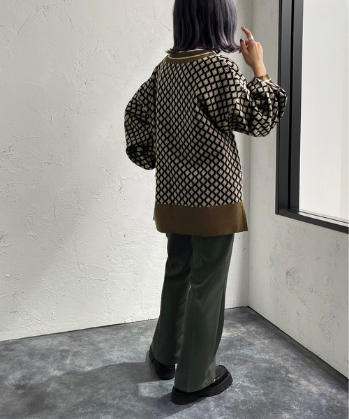 apres jour mignon(アプレジュールミニョン)の「ジャガードニットトップス【ZOZOTOWN限定アイテム】(ニット/セーター・レディース・ブラウン系その他/ダークブルー/ブラック系その他・フリー/X-LARGE)」の11枚目の写真