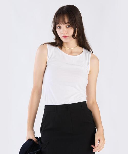 To b. by agnes b.(トゥービーバイアニエスベー)の「ミニロゴ プリント コットン タンクトップ(Tシャツ/カットソー・レディース・ホワイト・UNI)」の1枚目の写真
