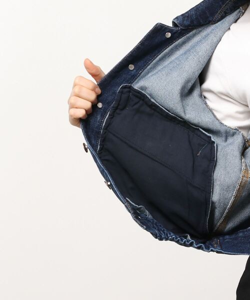 DIESEL（ディーゼル）の「レディース デニム スリム ボンバー ジャケット（デニムジャケット・レディース・インディゴブルー・SMALL/MEDIUM/LARGE/X-SMALL）」の5枚目の写真