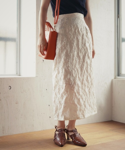 AULI（アウリィ）の「【低身長向けサイズ】シアータイトロングスカート（スカート・レディース・ブラック/イエロー/アイボリー・S/XS）」の2枚目の写真