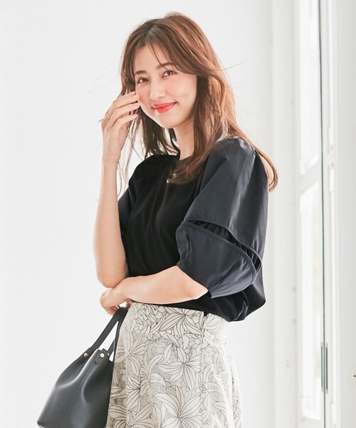 ANY SIS(エニィスィス)の「【洗える】異素材コンビパフスリーブ カットソー(Tシャツ/カットソー・レディース・ブラック系/ライトグレー系/アイボリー系・2)」の1枚目の写真