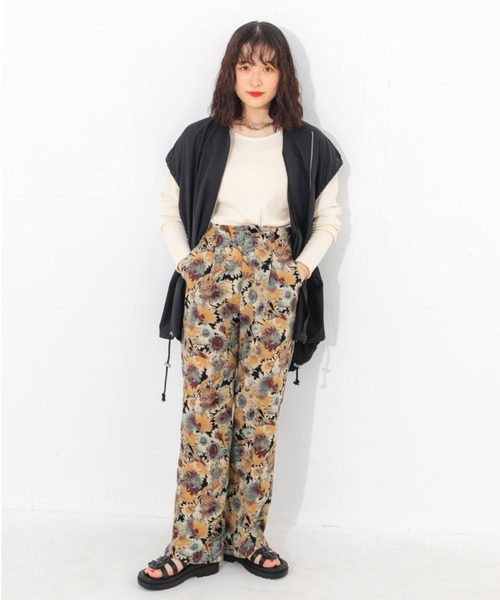 nemne store(ネンネストア)の「ボタニカル花柄イージーパンツ(その他パンツ・レディース・ブラック/グリーン・フリー)」の14枚目の写真