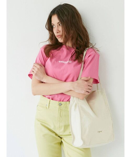 Ungrid(アングリッド)の「UngridロゴルーズTee(Tシャツ/カットソー・レディース・ブラック/オフホワイト/ピンク/ブルー/グリーン・FREE)」の20枚目の写真