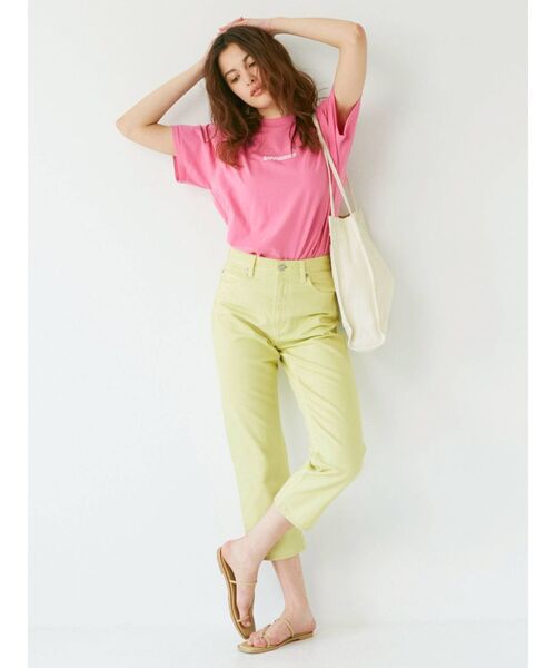 Ungrid(アングリッド)の「UngridロゴルーズTee(Tシャツ/カットソー・レディース・ブラック/オフホワイト/ピンク/ブルー/グリーン・FREE)」の6枚目の写真