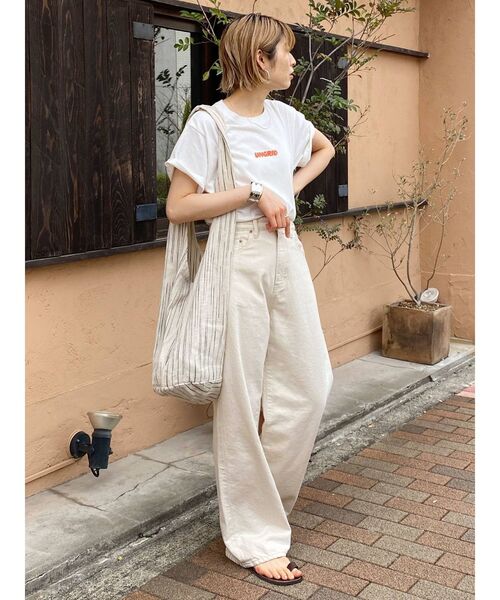 Ungrid(アングリッド)の「UngridロゴルーズTee(Tシャツ/カットソー・レディース・ブラック/オフホワイト/ピンク/ブルー/グリーン・FREE)」の11枚目の写真