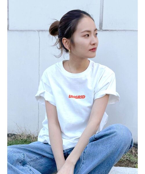 Ungrid(アングリッド)の「UngridロゴルーズTee(Tシャツ/カットソー・レディース・ブラック/オフホワイト/ピンク/ブルー/グリーン・FREE)」の9枚目の写真