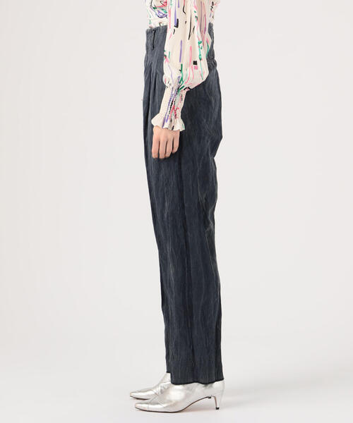 TOMORROWLAND (トゥモローランド)の「GOLDEN GOOSE DELUXE BRAND SALLY タックテーパードパンツ(その他パンツ・レディース・ダークブルー・XXS)」の4枚目の写真