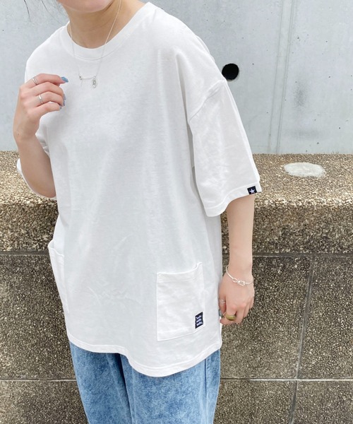 PairPair(ペアペア)の「WピスネームポケットTEE(ユニセックス)(Tシャツ/カットソー・メンズ・オフホワイト/ボルドー/スミクロ・MEDIUM/LARGE)」の6枚目の写真