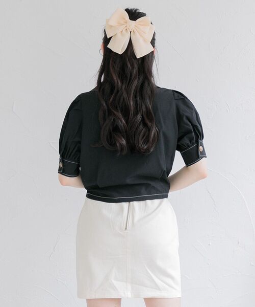 ems excite（エムズエキサイト）の「ステッチショートシャツ（シャツ/ブラウス・レディース・ブラック/ホワイト/ライトグレー・FREE）」の12枚目の写真