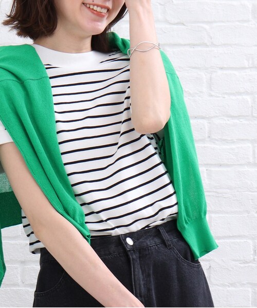 SHOO・LA・RUE（シューラルー）の「◆【洗える】シアー Vネック カーディガン（カーディガン/ボレロ・レディース・ブラック/オレンジ/ブルー/グリーン/ホワイト系・00）」の4枚目の写真