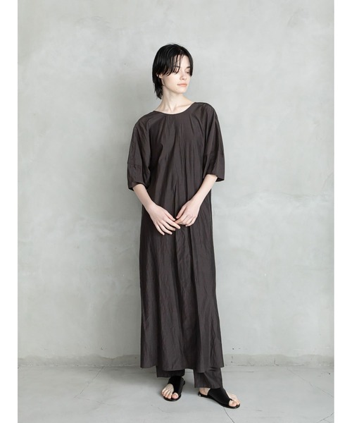 enchainement（アンシェヌマン）の「Cupra Typewriter Dress（シャツワンピース・レディース・ダークブラウン/オフホワイト/グリーン・フリー）」の2枚目の写真