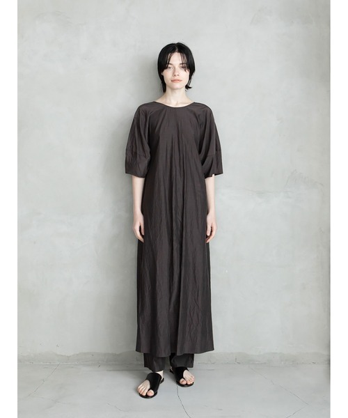 enchainement（アンシェヌマン）の「Cupra Typewriter Dress（シャツワンピース・レディース・ダークブラウン/オフホワイト/グリーン・フリー）」の17枚目の写真