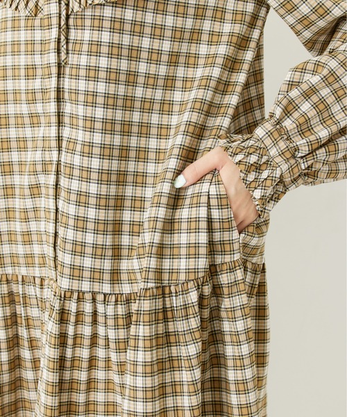 MILKFED.(ミルクフェド)の「PLAID PLEATED BIG COLLAR DRESS(ワンピース・レディース・ベージュ/ネイビー/レッド・ONE SIZE)」の19枚目の写真