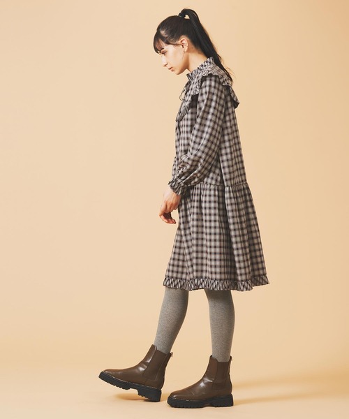 MILKFED.(ミルクフェド)の「PLAID PLEATED BIG COLLAR DRESS(ワンピース・レディース・ベージュ/ネイビー/レッド・ONE SIZE)」の22枚目の写真