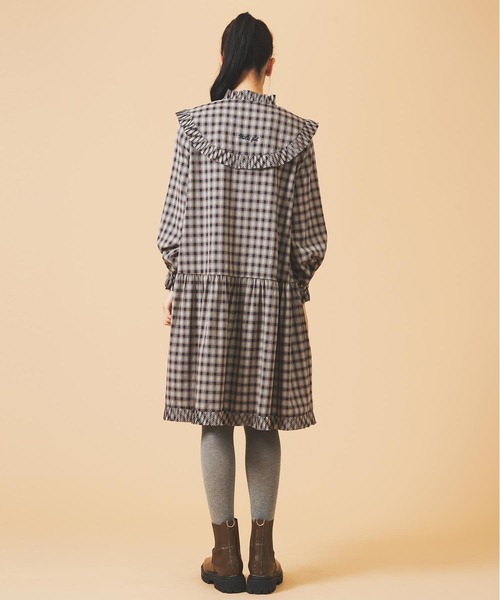 MILKFED.(ミルクフェド)の「PLAID PLEATED BIG COLLAR DRESS(ワンピース・レディース・ベージュ/ネイビー/レッド・ONE SIZE)」の15枚目の写真