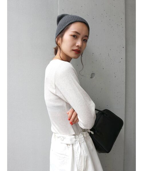 Ungrid(アングリッド)の「オーガニックコットンテレコロングスリーブTee(Tシャツ/カットソー・レディース・アイボリー/ブラック・FREE)」の5枚目の写真