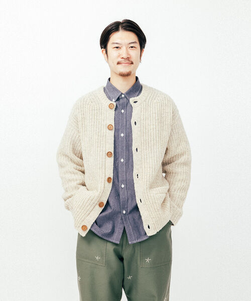 B:MING by BEAMS(ビーミングバイビームス)の「B:MING by BEAMS / 3ゲージ 片畦 クルーネックカーディガン(カーディガン/ボレロ・メンズ・ブラウン/グレー/ナチュラル・SMALL/MEDIUM/LARGE/X-LARGE)」の18枚目の写真