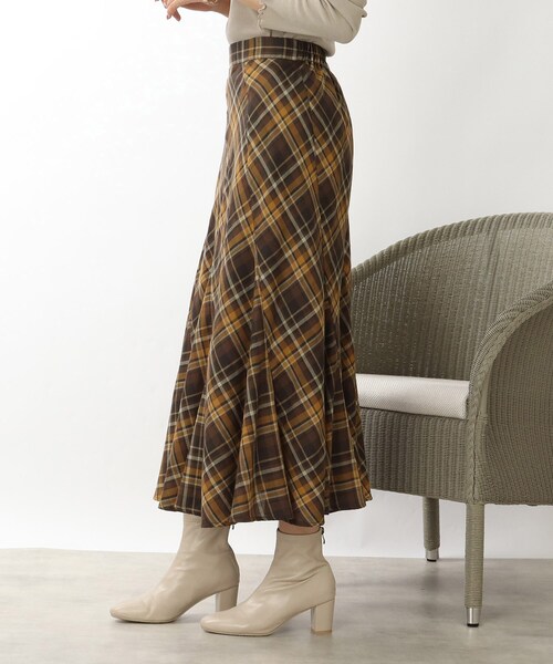 DRESKIP(ドレスキップ)の「◆エスカルゴ マ-メイドスカート(スカート・レディース・ネイビー系1/イエロー系1/ブラック系1・02/03)」の5枚目の写真