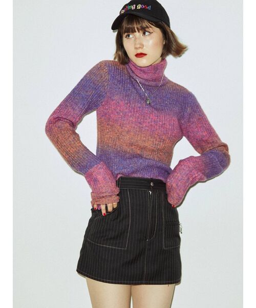 jouetie(ジュエティ)の「グラデーションタートルニット(ニット/セーター・レディース・ブルー/パープル/オレンジ・MEDIUM)」の5枚目の写真