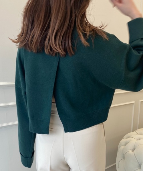 EIMY ISTOIRE（エイミーイストワール）の「バックスリットショートニットプルオーバー（ニット/セーター・レディース・モカ/イエロー/オレンジ/ホワイト/グリーン/ブラック・FREE）」の4枚目の写真