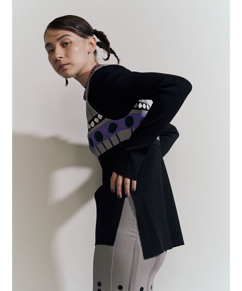 UN3D.（アンスリード）の「ミックスドットジャカードニット