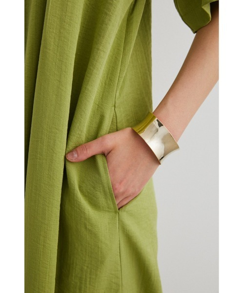 STYLEMIXER（スタイルミキサー）の「フラットワイドバングル（バングル/リストバンド・レディース・シルバー/ゴールド・FREE）」の2枚目の写真