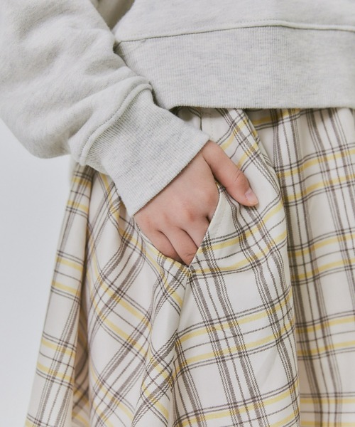 MPS（エムピーエス）の「【MPS】フレアイージースカート（スカート・キッズ・その他1/ブラック×グレー/イエロー/レッド/ブラック/ホワイト×グレー・120/130/140/150）」の10枚目の写真