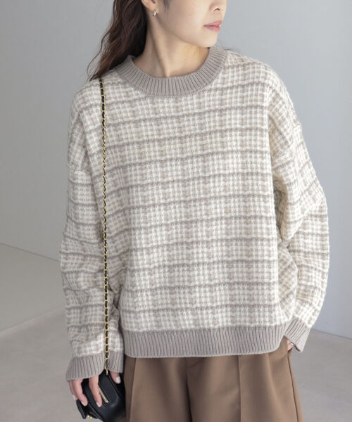 fredy emue（フレディエミュ）の「ツイードニット クルーネックプルオーバー（ニット/セーター・レディース・ネイビー/グレイッシュベージュ/チャコールグレー・38）」の10枚目の写真