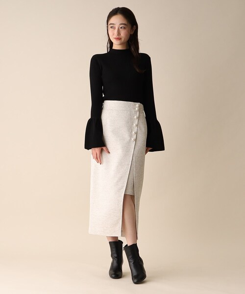 OPAQUE.CLIP（オペークドットクリップ）の「◆ツイードパール風ボタンスカート（スカート・レディース・ブラック系3/イエロー系3/ベージュ系その他7・36/38）」の6枚目の写真