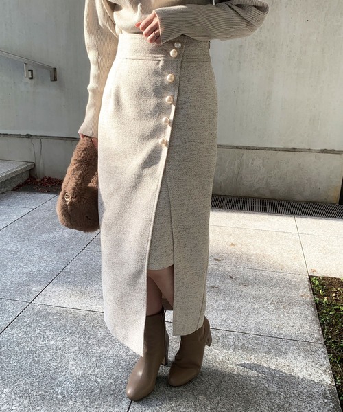 OPAQUE.CLIP（オペークドットクリップ）の「◆ツイードパール風ボタンスカート（スカート・レディース・ブラック系3/イエロー系3/ベージュ系その他7・36/38）」の3枚目の写真