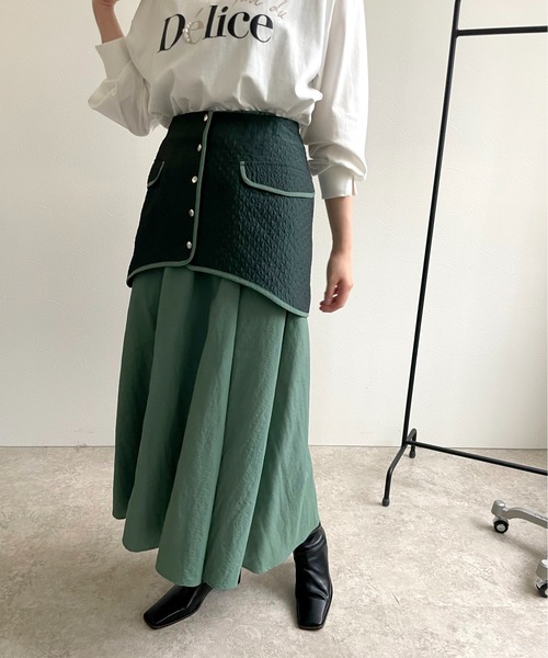 LHELBIE(レルビエ)の「マルチウェイキルトジャガード×ナイロンスカート(スカート・レディース・アイボリー/ブラック/グリーン・M)」の6枚目の写真